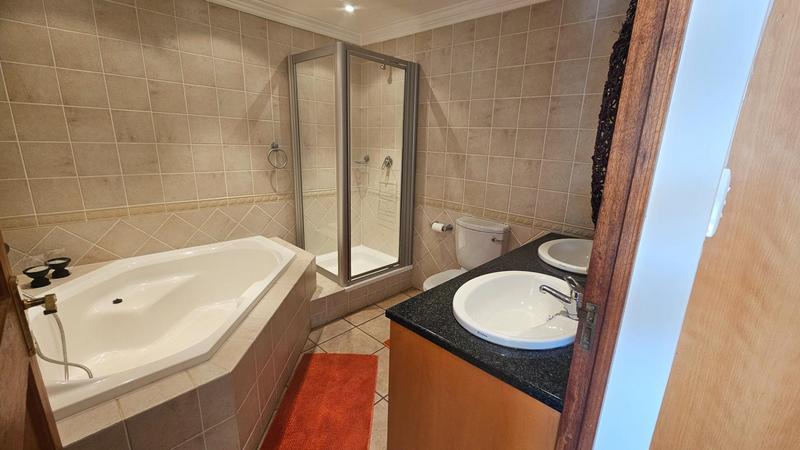 4 Bedroom Property for Sale in Westlake North West